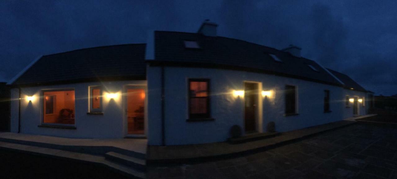 Conway'S Cottage With Sea View Nestling By Cliffs-Of-Moher Liscannor Exteriör bild